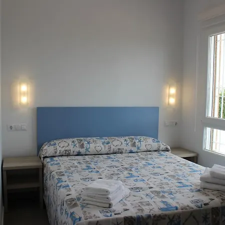 Apartment Turisticos Hawaii 4-5 *