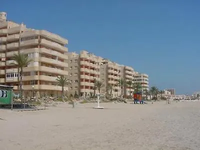 Turisticos Hawaii 4-5 *