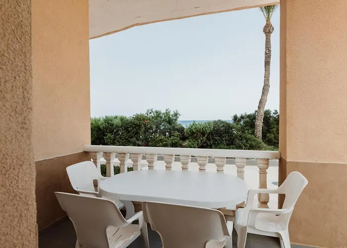 Turisticos Hawaii 4-5 아파트 *